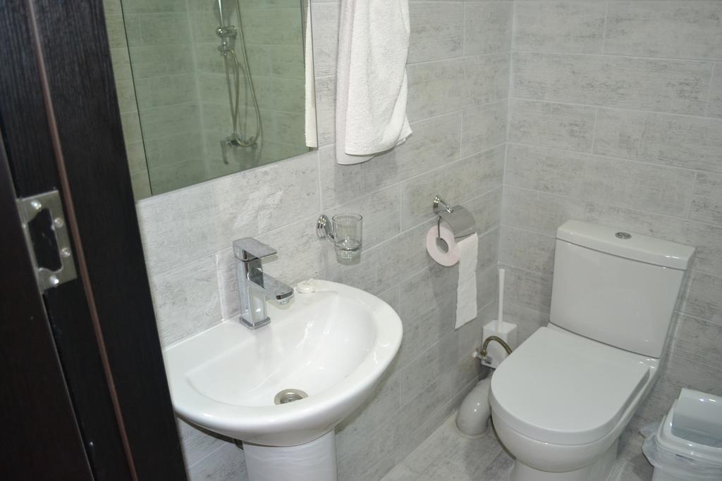 Family Apartment In Avlabari Tbilisi Eksteriør bilde