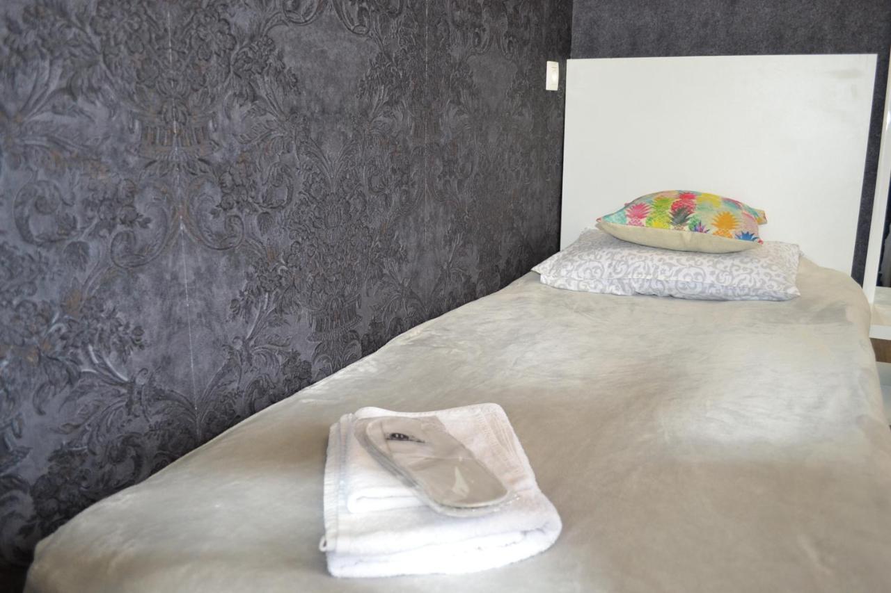 Family Apartment In Avlabari Tbilisi Eksteriør bilde