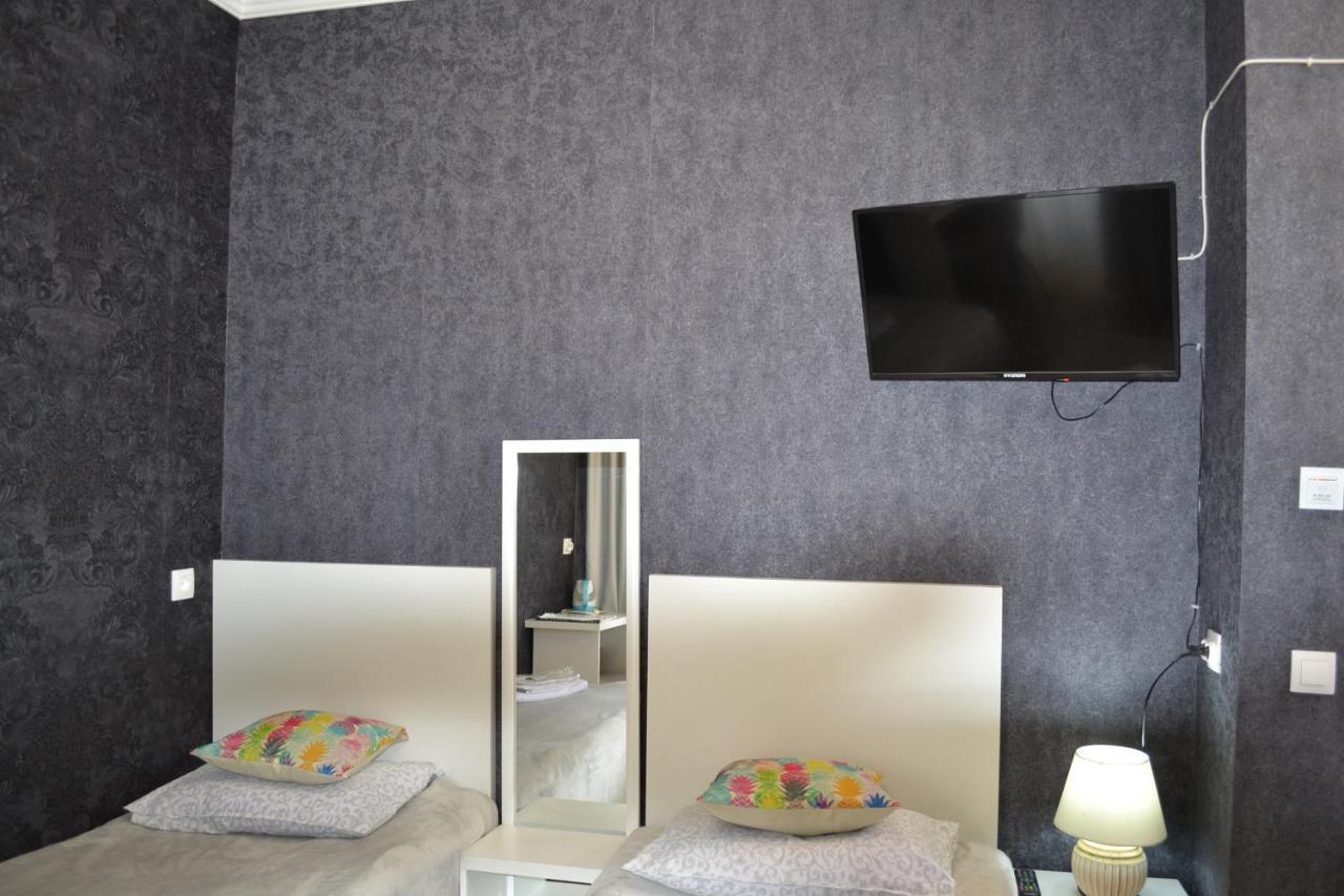 Family Apartment In Avlabari Tbilisi Eksteriør bilde