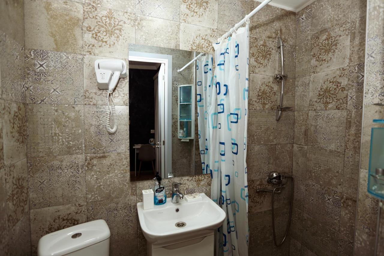 Family Apartment In Avlabari Tbilisi Eksteriør bilde