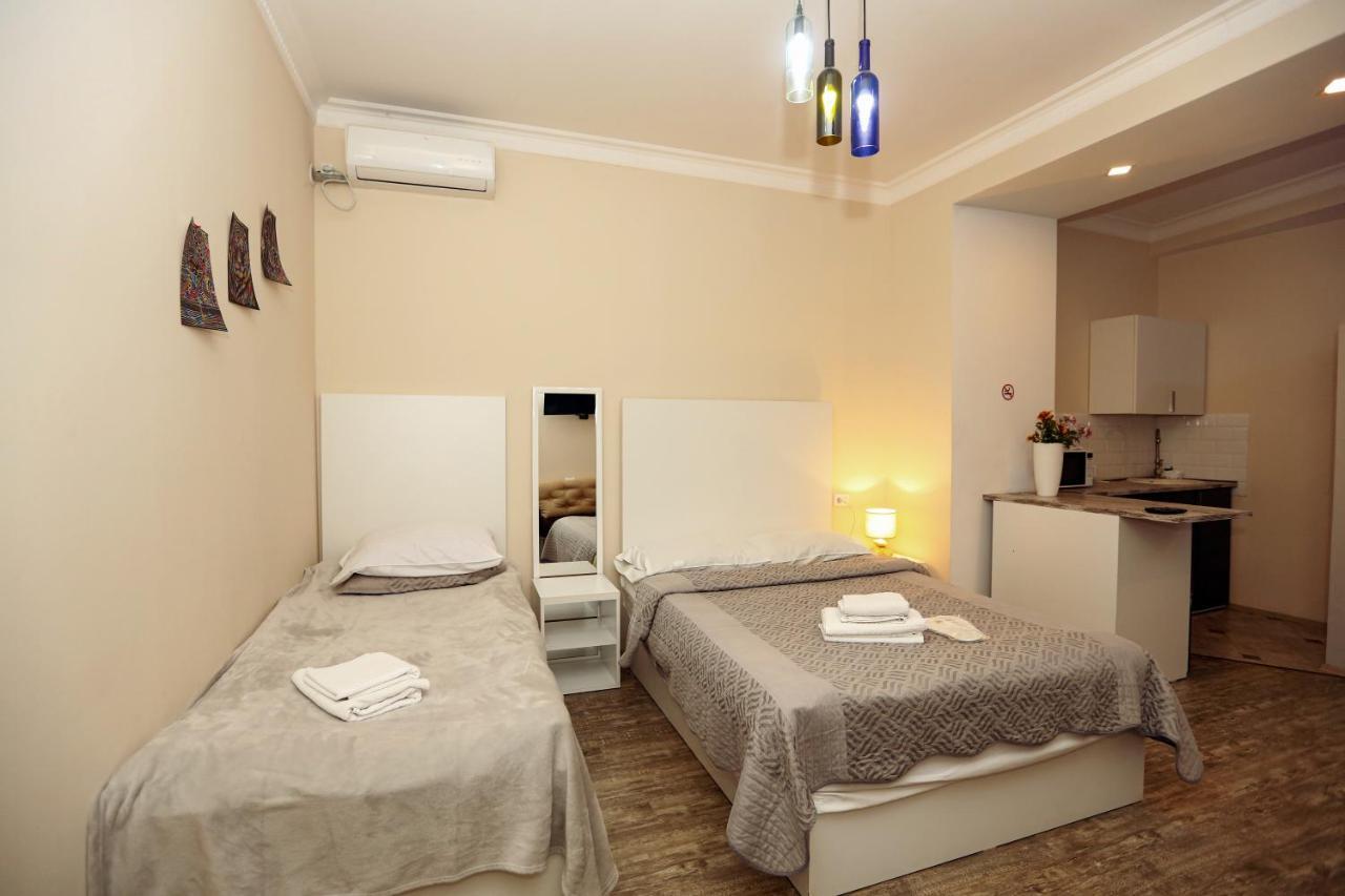 Family Apartment In Avlabari Tbilisi Eksteriør bilde