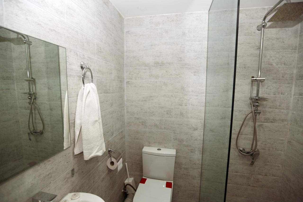 Family Apartment In Avlabari Tbilisi Eksteriør bilde